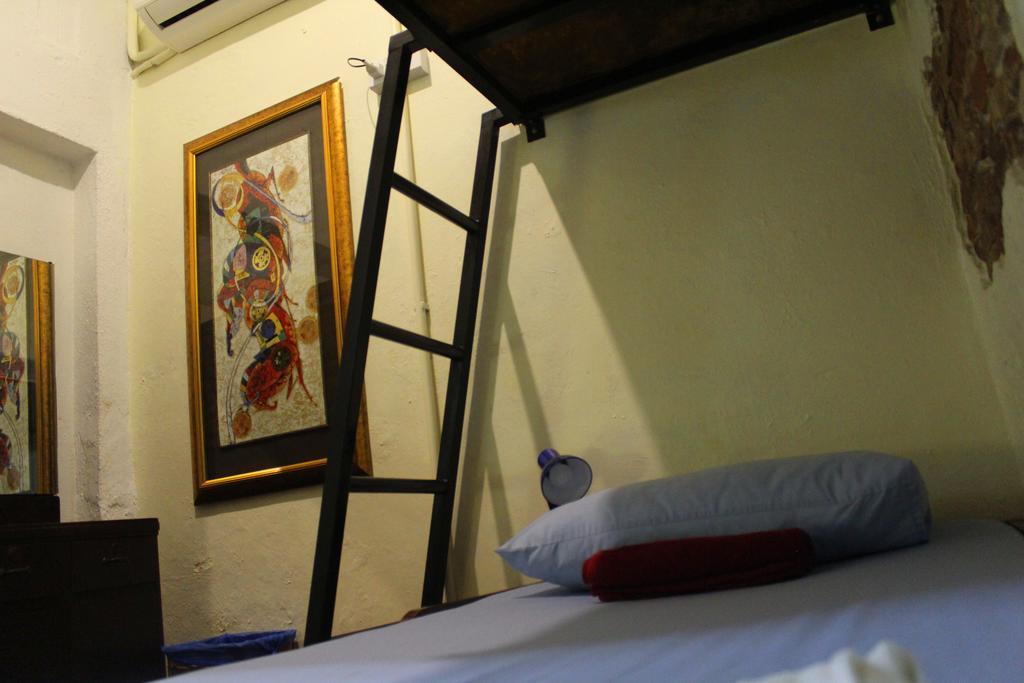 Sojourn Beds & Cafe Hotel Taiping Exterior photo